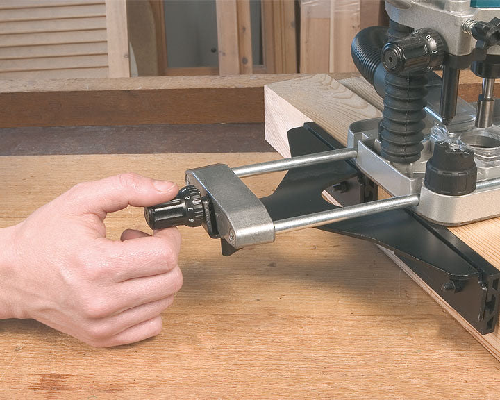 Virutex FR66P Wood and Plastic Router: Precision Milling, Adjustable Depth