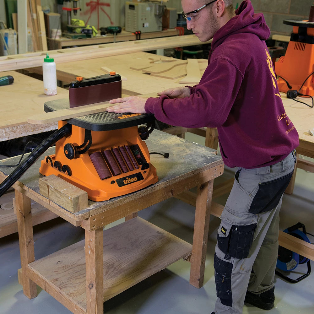 Powerful Triton 450W Oscillating Spindle & Belt Sander for Precision Woodworking