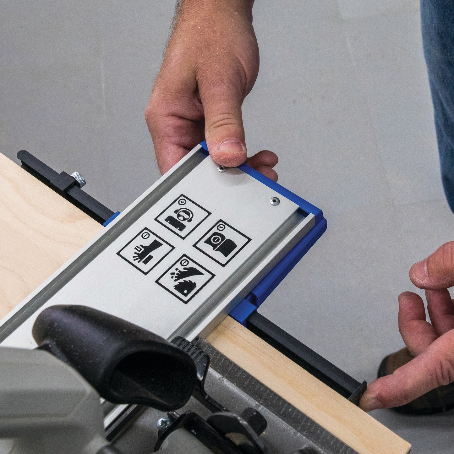Kreg Straight Edge Guide XL Universal Saw Cutting System with GripMaxx Clamp