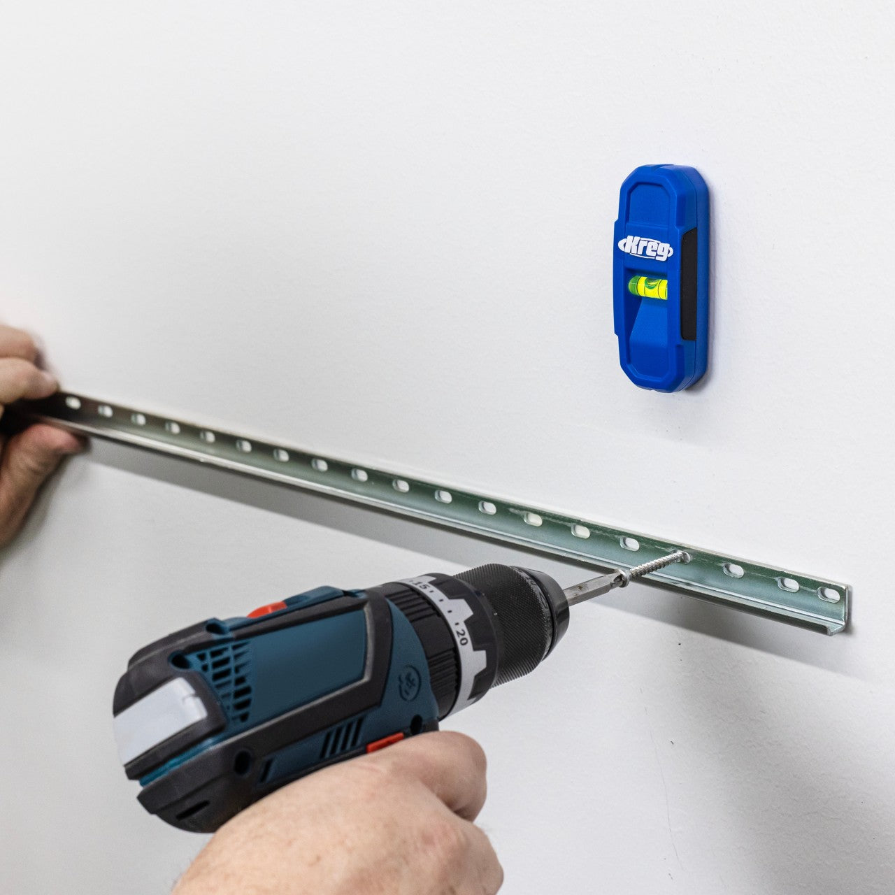 Kreg Magnetic Stud Finder with Hands-Free Level and Precision Marking