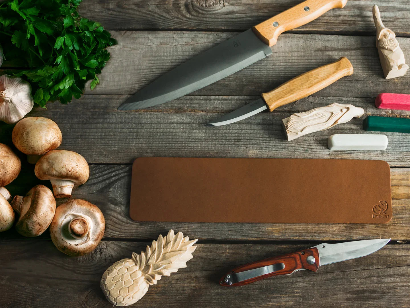 Dual-Sided Leather Paddle Strop with 3 Polishing Compounds BeaverCraft