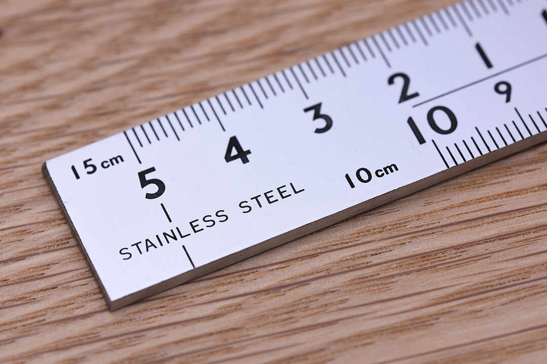 Shinwa Premium Hard Chrome Carpenter's Square: Precise 300mm Metric Woodworking Tool