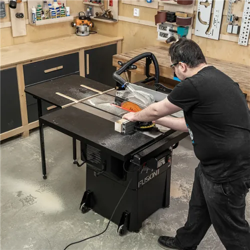 Compact Laguna Fusion 1 Table Saw: Precision Woodworking for DIY & Craftsmen