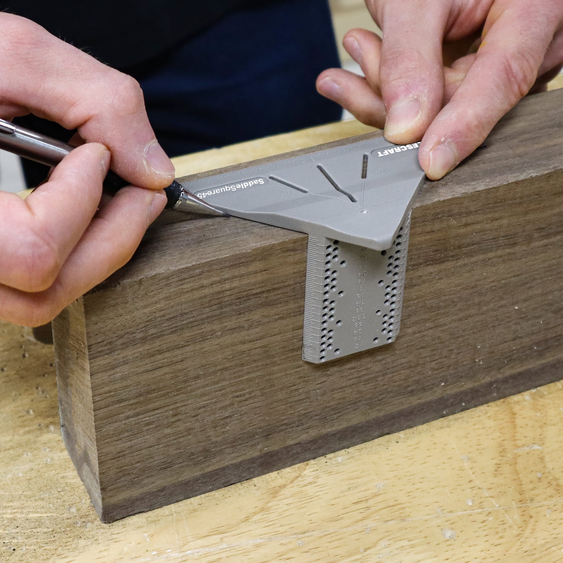 Compact 45° Miter Saddle with Dual 1/32” Rulers