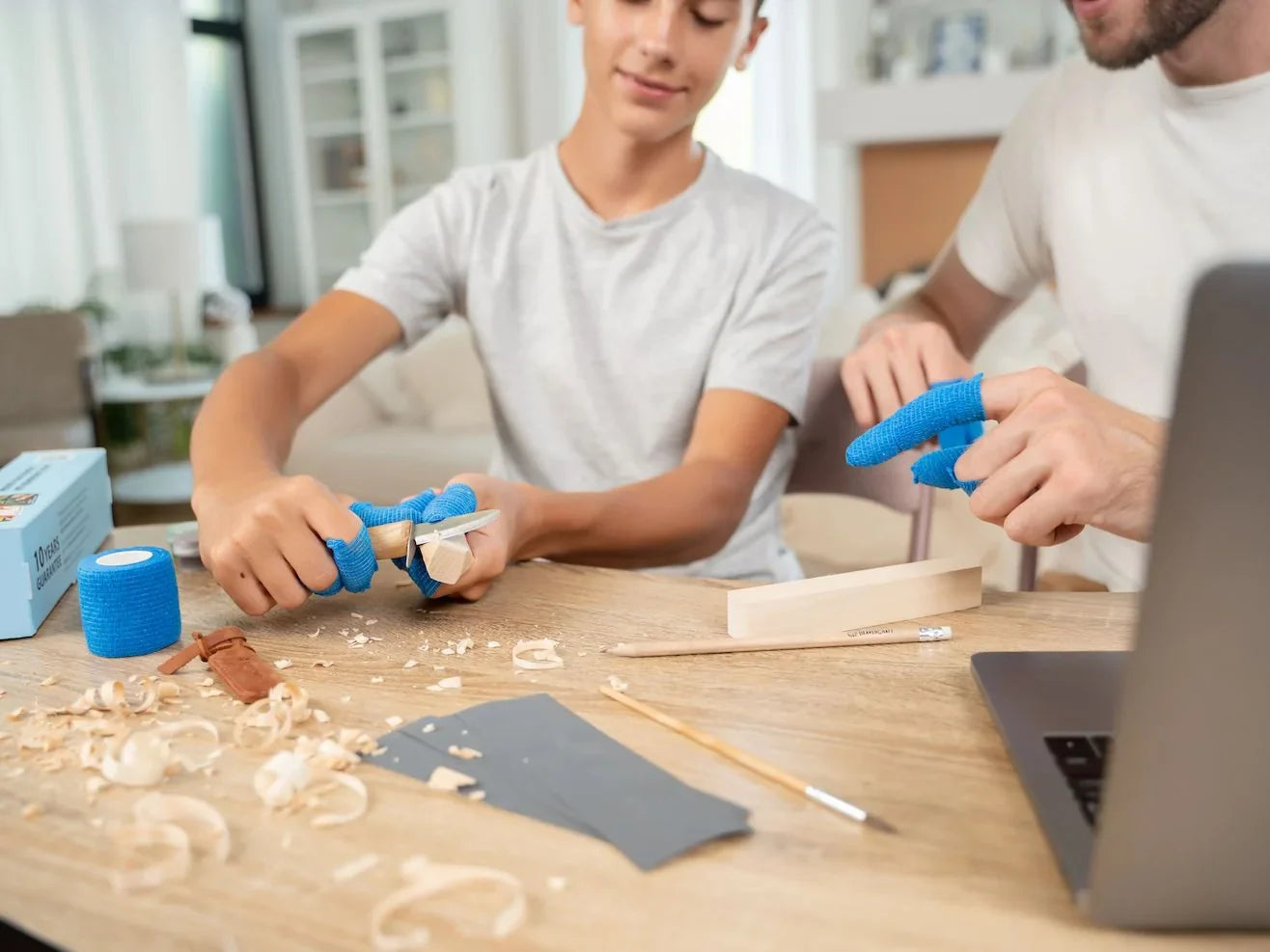 DIY08 Spruce Tree Carving Kit – Kids Wood Whittling Set