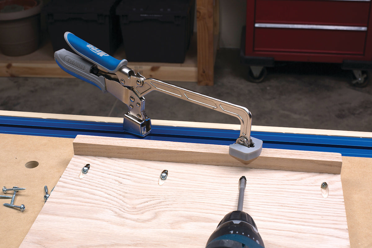 Kreg Automaxx Bench Clamp 6: Auto-Adjusting Workpiece Clamping Tool with Padded Jaws