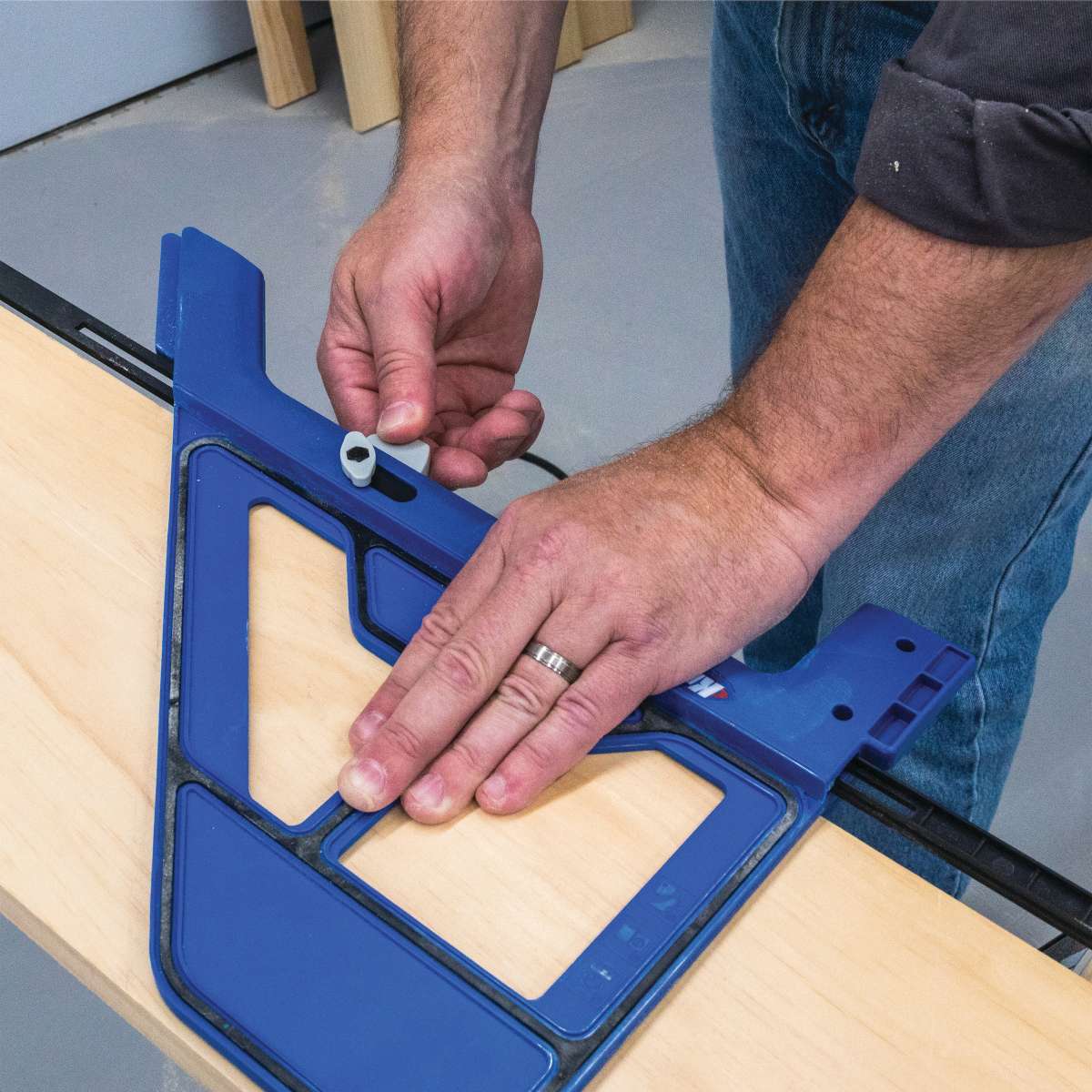 Kreg Portable Crosscut Circular Saw Guide for Precise Miter Cuts Woodworking
