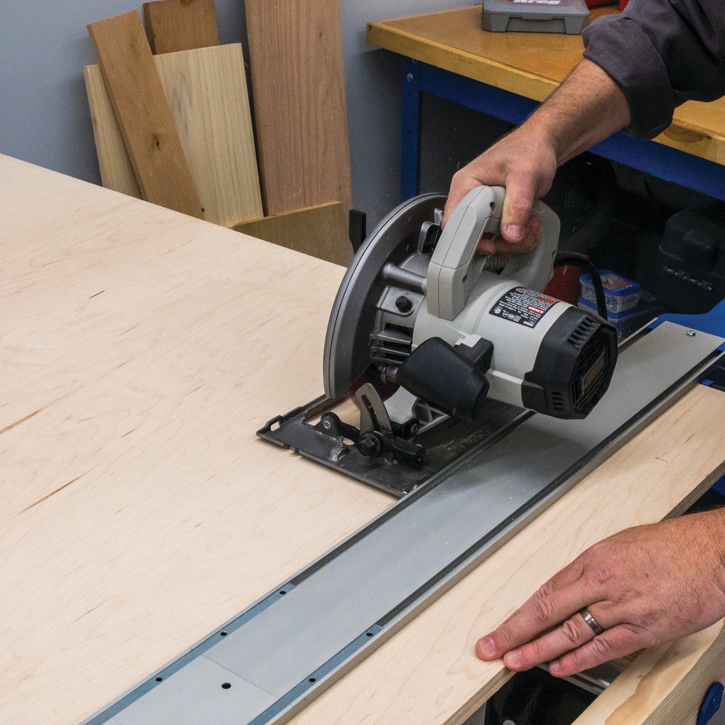 Kreg Straight Edge Guide XL Universal Saw Cutting System with GripMaxx Clamp