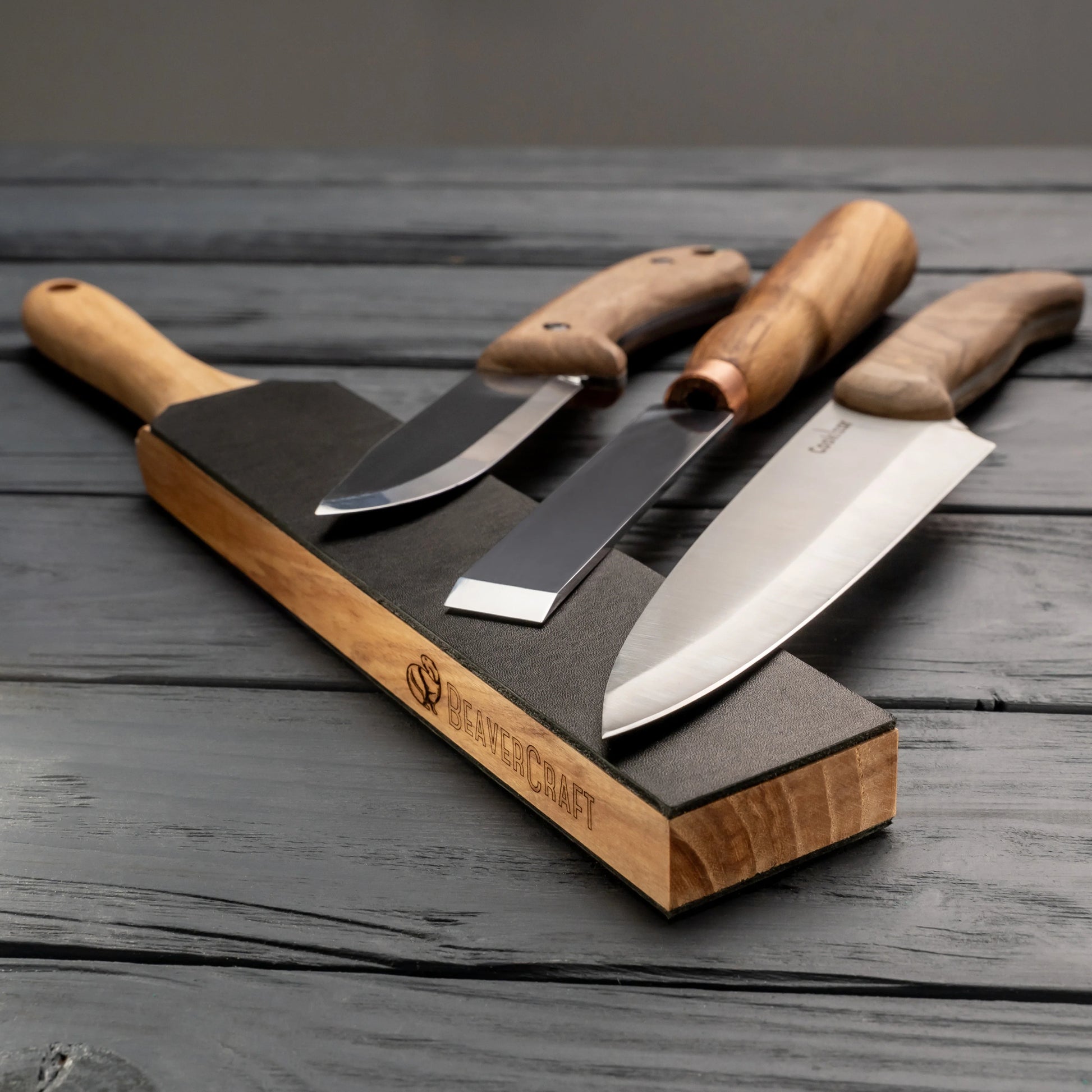 LS6P1 Small Dual‑Sided Leather Paddle Strop with Polishing Compound