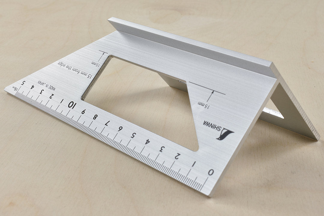 https://cdn11.bigcommerce.com/s-vao5inanlp/images/stencil/original/products/6957/10541/shinwa-miter-rule-3d-english-version-flat-32722__77629.1706530763.jpg?c=1