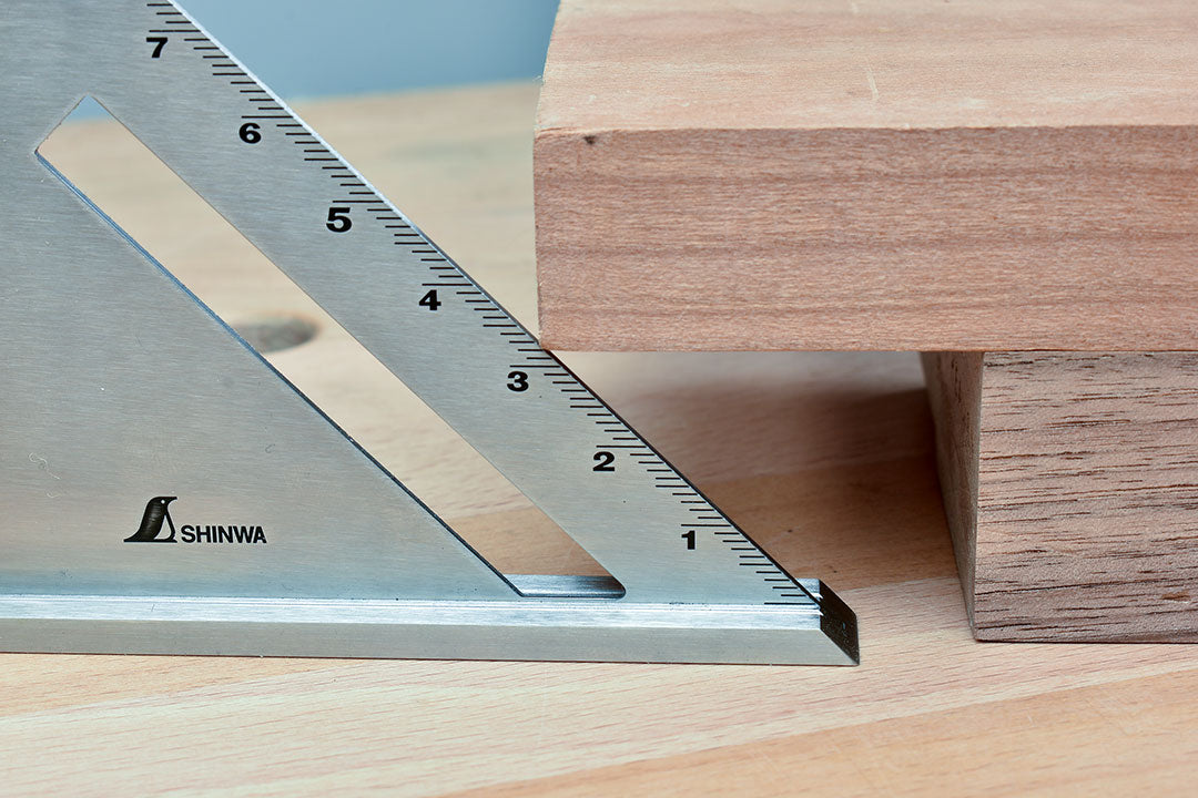 https://cdn11.bigcommerce.com/s-vao5inanlp/images/stencil/original/products/7058/13708/shinwa-stainless-steel-mitre-square-45-90-gap-measurement__72886.1749640566.jpg?c=1